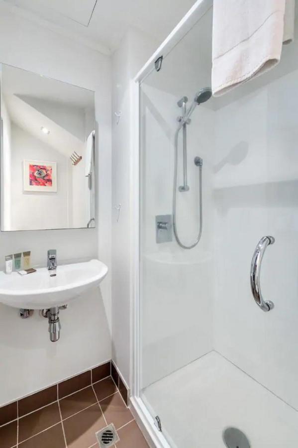 Metro Living Apt Near Skytower And Parking Auckland Exteriör bild